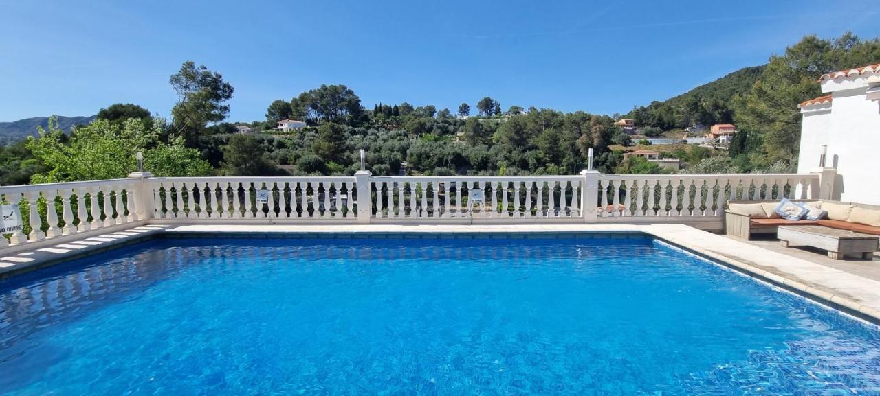 Wonderful Villa, Heated Pool, Near Beautiful Town Alboy Bagian luar foto